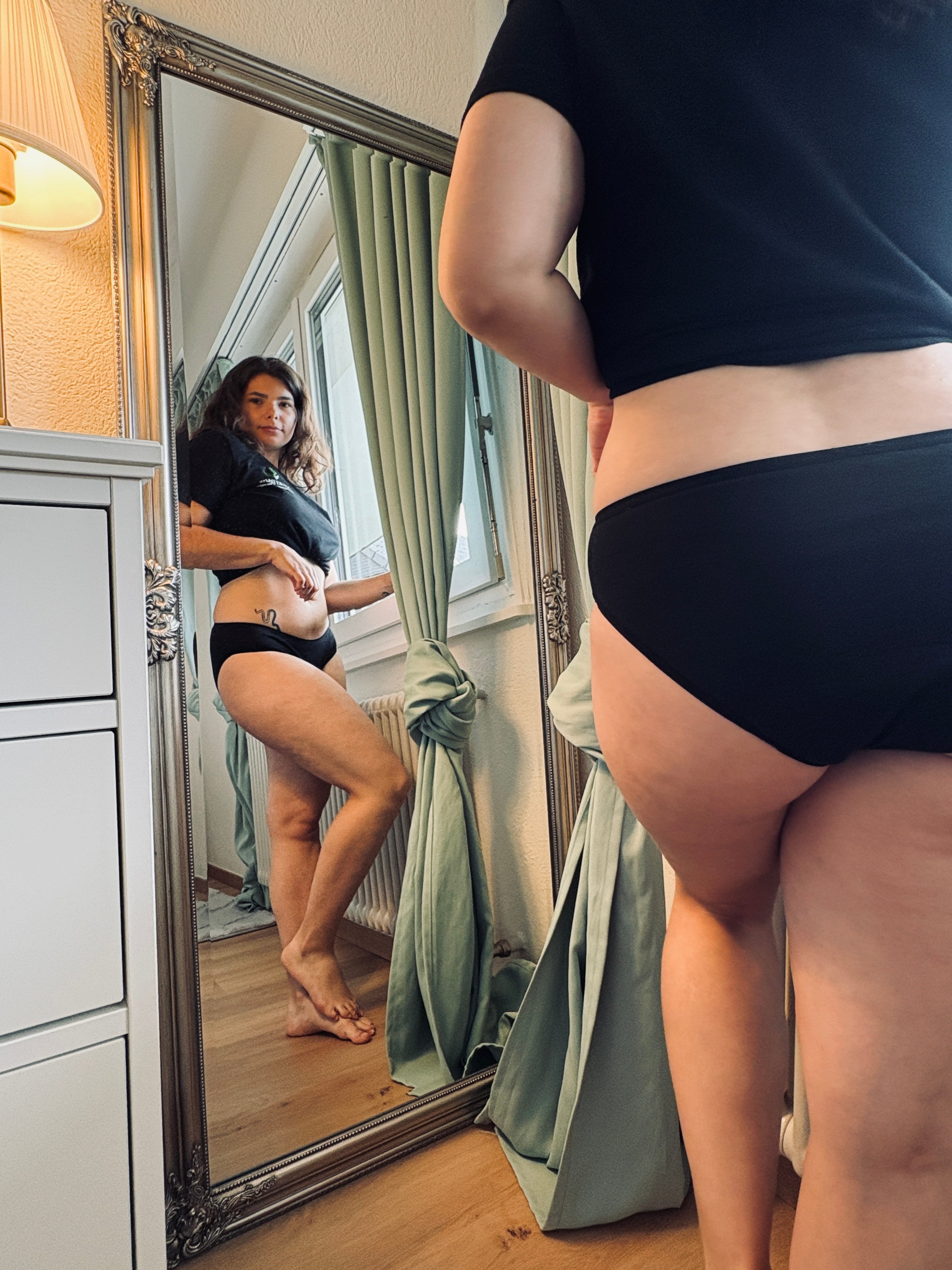 Culotte menstruelle Ophelia flux moyen bio Sherydane-suisse