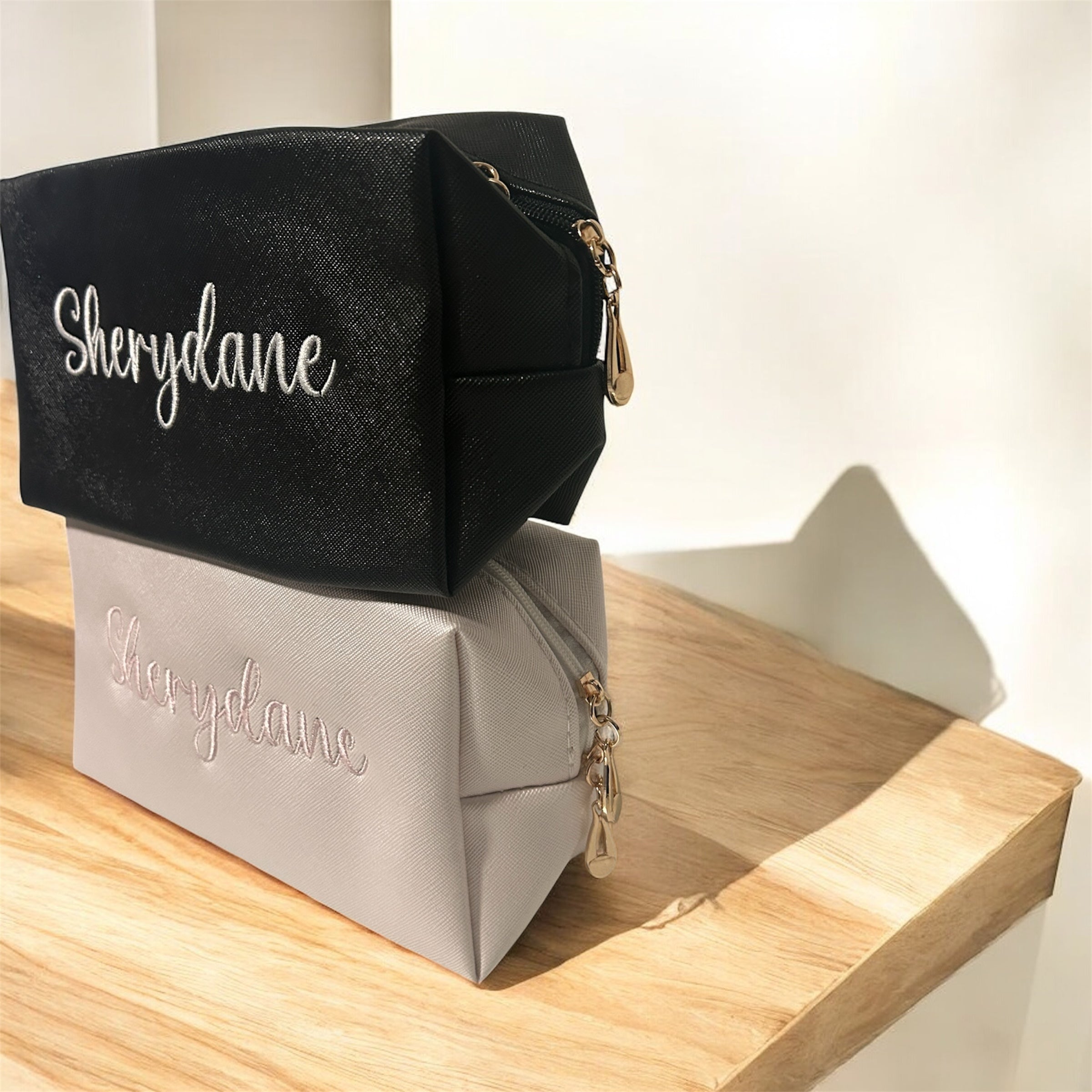 Embroidered pouch Sherydane
